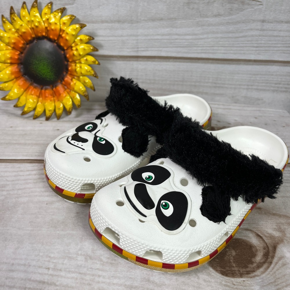 Kids Crocs Kung Fu Panda Clogs with Fur Trim Size J1 White